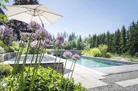 Außenpool der Ferienanlage Refugium Weitblick in Eichenberg, Vorarlberg